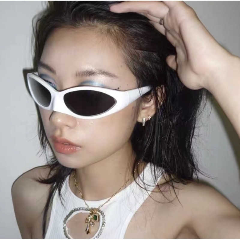Mens Fashion In The 2000S - แว่นกันแดด Y2K สไตล์ยุค 2000 แว่นตาทรงค้างคาวย้อนยุคสำหรับผู้ชาย แฟชั่นแว่นตากีฬา